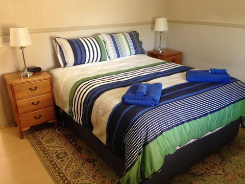 Showgrounds Cottage Naracoorte - Accommodation Whitsundays 1