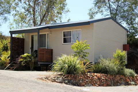 Silver Wattle Cabins - Accommodation Whitsundays 0