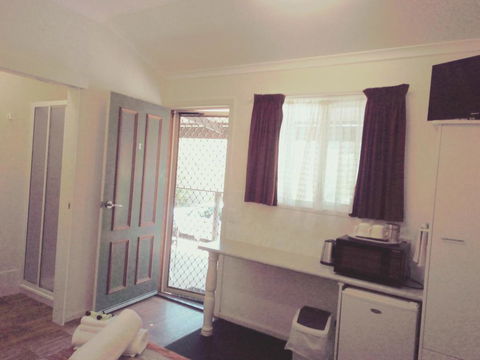 Silver Wattle Cabins - Accommodation Whitsundays 1