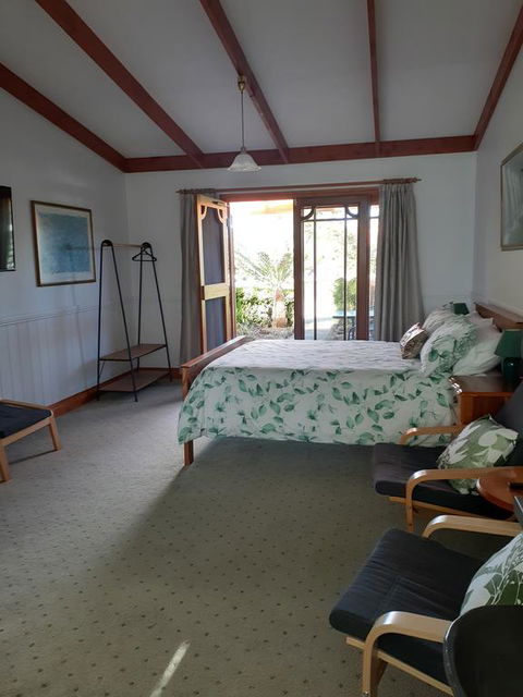 Sleepy Hollow Hideout (Hidout 2) - Accommodation Whitsundays 2