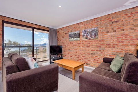 Snowridge 7/12-15 Kirwan Close - Accommodation Whitsundays 0