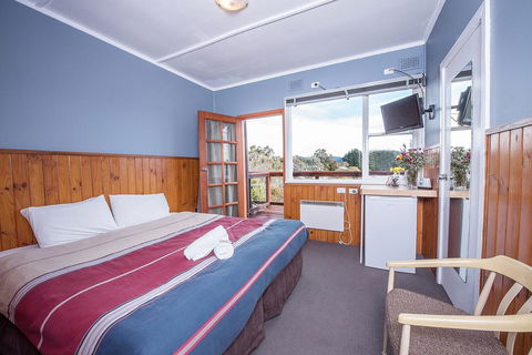 Snowview Units - Accommodation Whitsundays 1