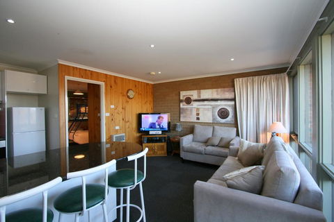 Snowy Saga 1 - Jindabyne - Accommodation Whitsundays 0