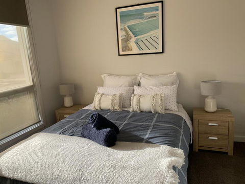 Spacious Rooms Home-Stay With Free Wifi - Accommodation Whitsundays 3