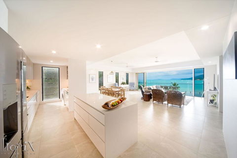 Splendeur Sur La Mer Premiere - Accommodation Whitsundays 1