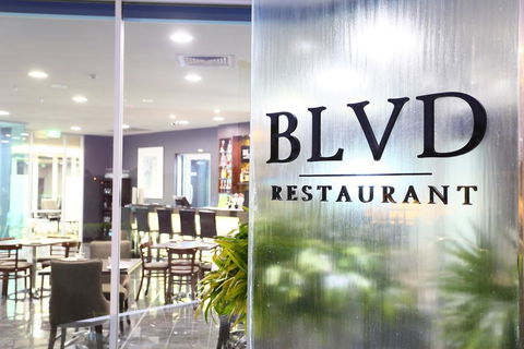 Springfield Lakes Boutique Hotel - Accommodation Whitsundays 3