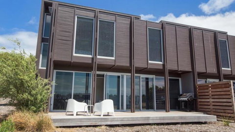 ST ANDREWS BEACH APARTMENT 4.02 - Accommodation Whitsundays 2