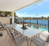 St Lucia 11 - 4 BDRM Canal Home with Pool - Accommodation Whitsundays