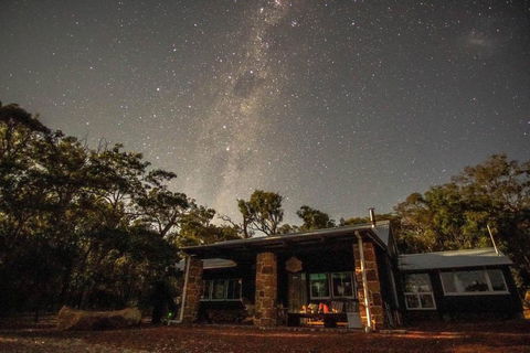 Standing Stone House - Accommodation Whitsundays 1