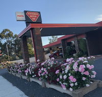 Statesman Motor Inn - Accommodation Whitsundays