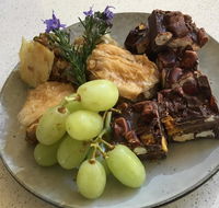 Stephanies Country Cottages - Accommodation Whitsundays