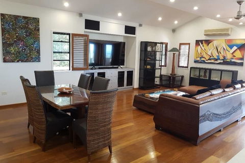 Stonehaven With Private Pool - Accommodation Whitsundays 0