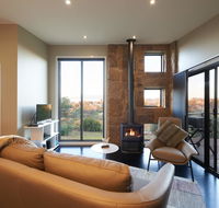 StoneTryst Spa Villas - Accommodation Whitsundays