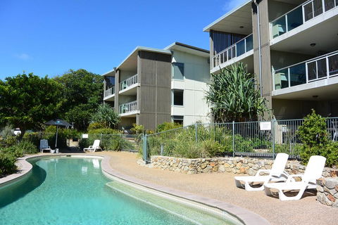 Stradbroke Island Beach Hotel - Accommodation Whitsundays 2