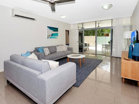 Stunning Ground Floor City Apartment. - Accommodation Whitsundays 2