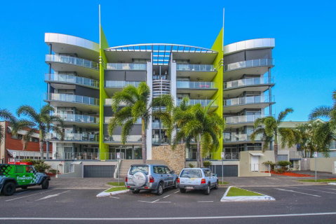 Stunning Ground Floor City Apartment. - Accommodation Whitsundays 1
