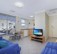Stylish Comfortable 2 bdrm Glenelg North - Accommodation Whitsundays