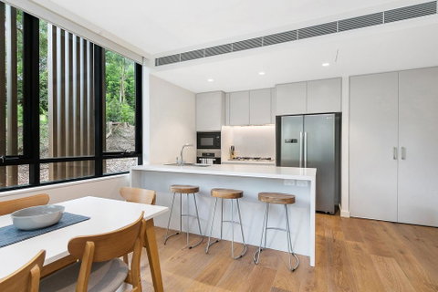 Stylish Lux Home With Hotel Grade Cleanliness - Accommodation Whitsundays 3