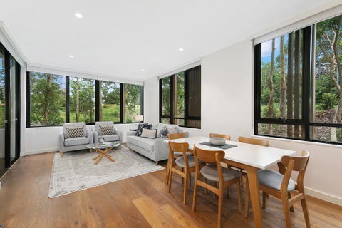 Stylish Lux Home With Hotel Grade Cleanliness - Accommodation Whitsundays 0