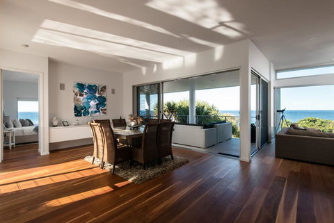 Sunshine Coast White House - Accommodation Whitsundays 3
