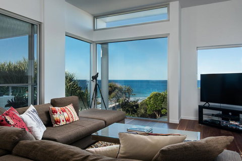 Sunshine Coast White House - Accommodation Whitsundays 2
