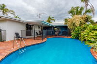Book Rainbow Beach Accommodation Vacations Accommodation Whitsundays Accommodation Whitsundays