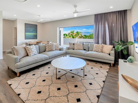 Superior Luxury Apartment In The City - Accommodation Whitsundays 0