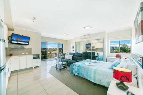 Suttons Beach Apartments - Accommodation Whitsundays 1