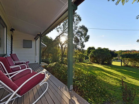 Tabitha Hill Cottage - Accommodation Whitsundays 2