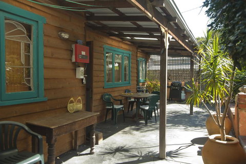 The Beach House - Fremantle - Accommodation Whitsundays 3