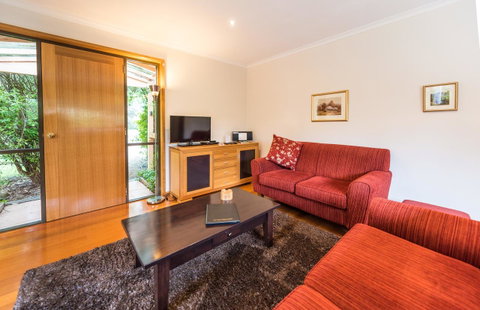 Parnella Kettering - Accommodation Whitsundays 12