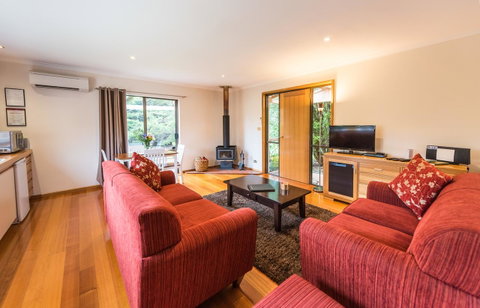 Parnella Kettering - Accommodation Whitsundays 11