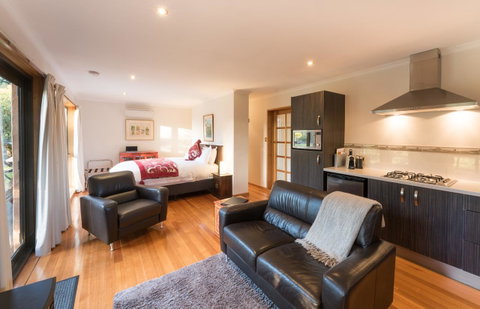 Parnella Kettering - Accommodation Whitsundays 5