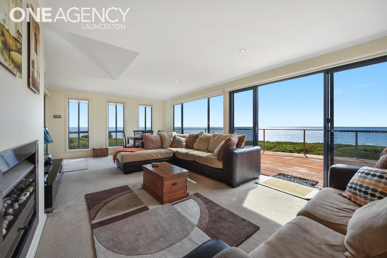 Lulworth TAS Accommodation Whitsundays