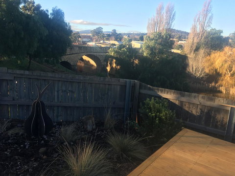 Bridge View Retreat - Accommodation Whitsundays 9