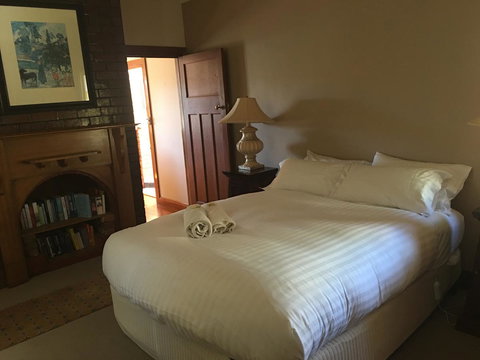 Bridge View Retreat - Accommodation Whitsundays 20