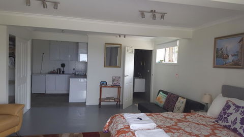AppleBay Guest House - Accommodation Whitsundays 16