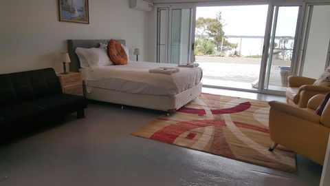 AppleBay Guest House - Accommodation Whitsundays 19