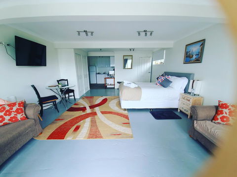 AppleBay Guest House - Accommodation Whitsundays 1