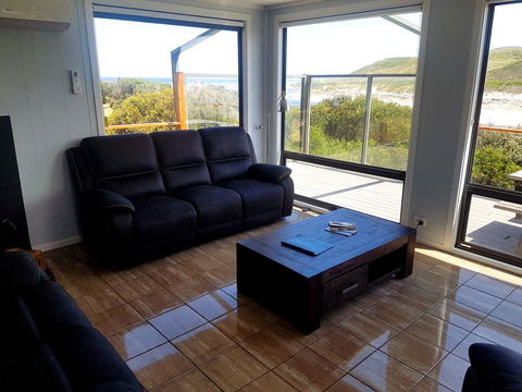 Ocean View Cottage - Accommodation Whitsundays 1