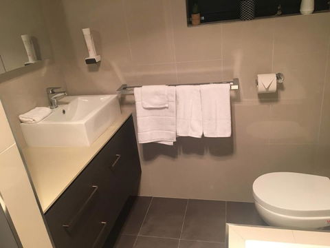 Harvey House - Accommodation Whitsundays 6