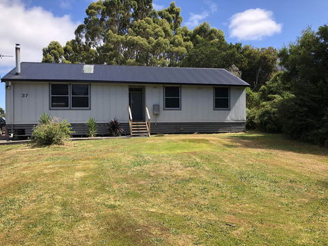 Harvey House - Accommodation Whitsundays 2