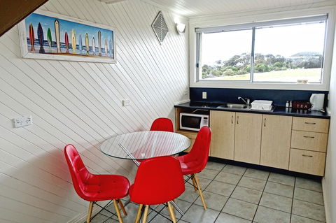 Diamond Island Resort - Accommodation Whitsundays 16