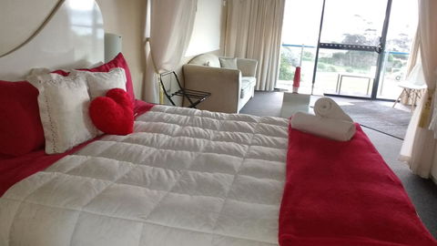 Diamond Island Resort - Accommodation Whitsundays 38