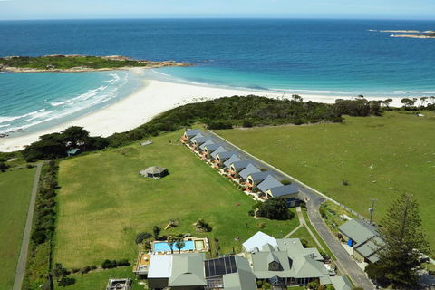 Diamond Island Resort - Accommodation Whitsundays 0