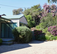 Hazards Beach House - Accommodation Whitsundays