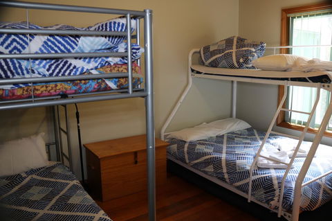 Hazards Beach House - Accommodation Whitsundays 11