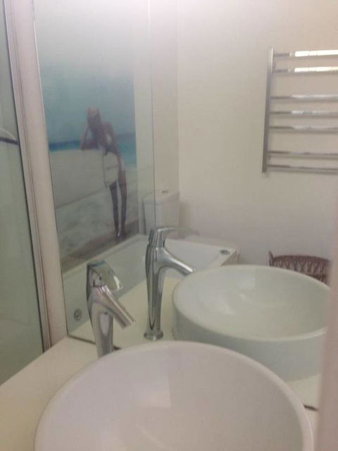 Hobart Colonial Apartment - Accommodation Whitsundays 10