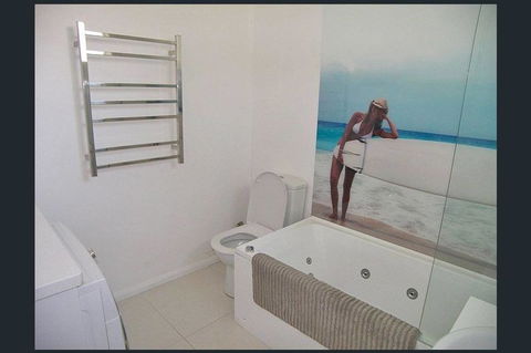 Hobart Colonial Apartment - Accommodation Whitsundays 8