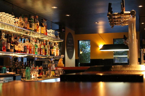 The Tasmanian Inn - Accommodation Whitsundays 25